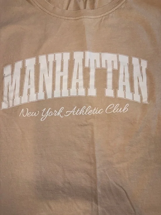 Charlotte Russe Beige Manhattan Graphic Tee - Picture 4 of 6